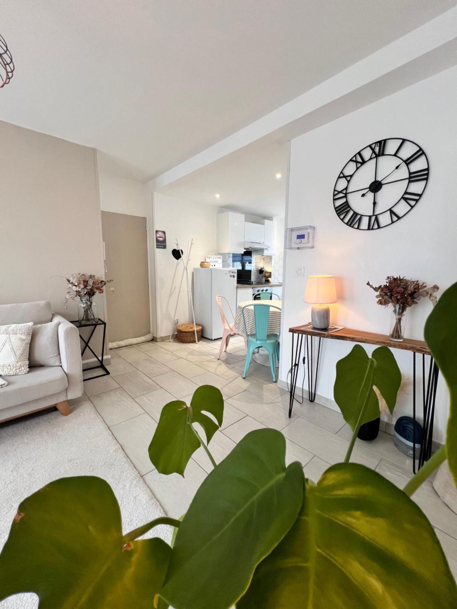 Appartement Le Bellevue - T3 - Gare & Les Jardins Darcy - Parking Free à Dijon Extérieur photo